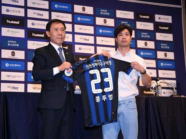 Công Phượng đã ra mắt CLB Incheon United.