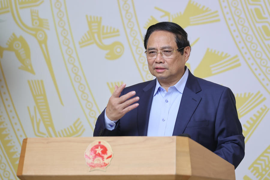 Thủ tướng: Chậm nhất tới 2027 phải thiết kế, chế tạo, kiểm thử một số chíp bán dẫn cần thiết- Ảnh 1.