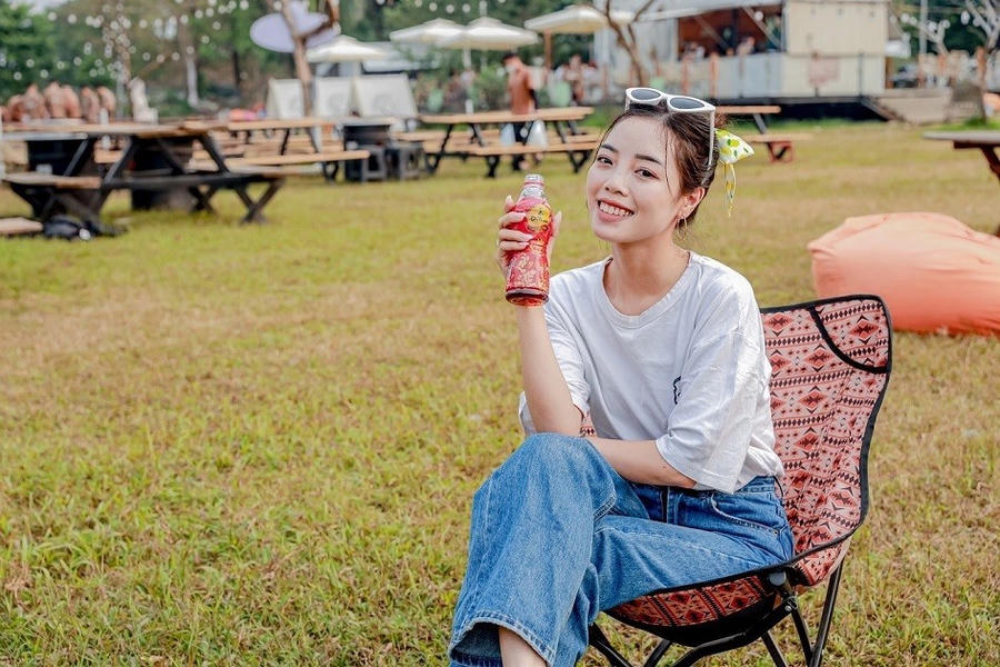 Nhiều người trẻ thanh lọc, làm mát cơ thể với Trà Thanh Nhiệt Dr Thanh để tăng tốc chạy deadline trước kỳ nghỉ lễ.