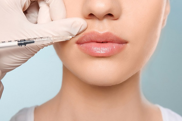 Phạt 45 triệu đồng, đình chỉ hoạt động 18 tháng đối với Viện thẩm mỹ Yori Beauty. (Hình minh hoạ)