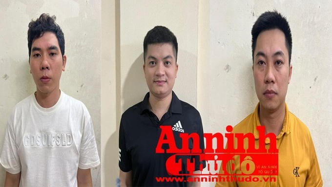 Các đối tượng trong đường dây môi giới mại dâm tại cơ quan công an (Ảnh: Báo ANTĐ).