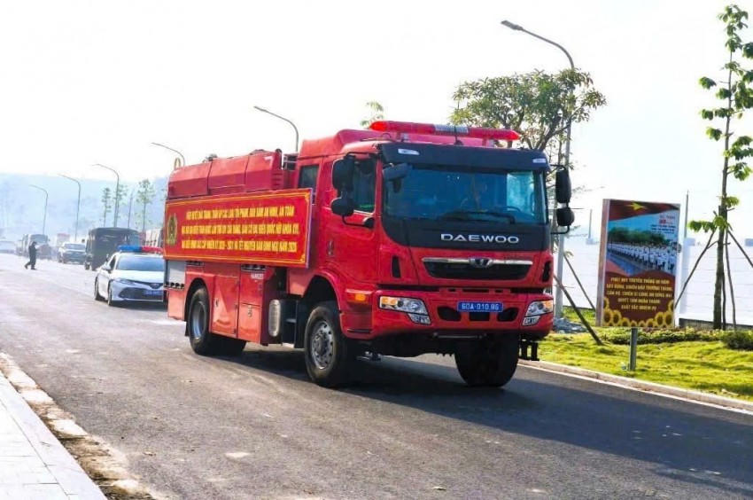 Với quyết tâm chính trị cao nhất, Công an tỉnh Đồng Nai phấn đấu bảo đảm tuyệt đối an ninh chính trị, trật tự an toàn xã hội; góp phần quan trọng vào thành công của Đại hội Đảng toàn quốc lần thứ XIV, cuộc bầu cử đại biểu Quốc hội và HĐND các cấp nhiệm kỳ 2026 - 2031; đồng thời tạo môi trường an toàn, bình yên để Nhân dân trong tỉnh vui Xuân, đón Tết Nguyên đán Bính Ngọ 2026.
																																			
																																		
																																	
																																	
																																
																															
																														
																														
																													
																												
																											
																											
																										
																									
																								
																								
																							
																						
																					
																					
																				
																			
																		
																		
																	
																
															
															
														
													
												
												
											
										
									
									
								
							
						
						
					
				
			
			
						
							
								
									
								
								
									
									
										
											
												
											
											
												
												
													
														
															
														
														
															
															
																
																	
																		
																	
																	
																		
																		
																			
																				
																					
																				
																				
																					
																					
																						
																							
																								
																							
																							
																								
																								
																									
																										
																											
																										
																										
																											
																											
																												
																													
																														
																													
																													
																														
																														
																															
																																
																																	
																																
																																
																																	
																																	
																																		
																																			
																																				
																																			
																																			
																																				Với quyết tâm chính trị cao nhất, Công an tỉnh Đồng Nai phấn đấu bảo đảm tuyệt đối an ninh chính trị, trật tự an toàn xã hội; góp phần quan trọng vào thành công của Đại hội Đảng toàn quốc lần thứ XIV, cuộc bầu cử đại biểu Quốc hội và HĐND các cấp nhiệm kỳ 2026 - 2031; đồng thời tạo môi trường an toàn, bình yên để Nhân dân trong tỉnh vui Xuân, đón Tết Nguyên đán Bính Ngọ 2026.
																																			
																																		
																																	
																																	
																																
																															
																														
																														
																													
																												
																											
																											
																										
																									
																								
																								
																							
																						
																					
																					
																				
																			
																		
																		
																	
																
															
															
														
													
												
												
											
										
									
									
								
							
						
						
									
										
											
												
											
											
												
												
													
														
															
														
														
															
															
																
																	
																		
																	
																	
																		
																		
																			
																				
																					
																				
																				
																					
																					
																						
																							
																								
																							
																							
																								
																								
																									
																										
																											
																										
																										
																											
																											
																												
																													
																														
																													
																													
																														
																														
																															
																																
																																	
																																
																																
																																	
																																	
																																		
																																			
																																				
																																			
																																			
																																				Với quyết tâm chính trị cao nhất, Công an tỉnh Đồng Nai phấn đấu bảo đảm tuyệt đối an ninh chính trị, trật tự an toàn xã hội; góp phần quan trọng vào thành công của Đại hội Đảng toàn quốc lần thứ XIV, cuộc bầu cử đại biểu Quốc hội và HĐND các cấp nhiệm kỳ 2026 - 2031; đồng thời tạo môi trường an toàn, bình yên để Nhân dân trong tỉnh vui Xuân, đón Tết Nguyên đán Bính Ngọ 2026.
																																			
																																		
																																	
																																	
																																
																															
																														
																														
																													
																												
																											
																											
																										
																									
																								
																								
																							
																						
																					
																					
																				
																			
																		
																		
																	
																
															
															
														
													
												
												
											
										
									
									
												
													
														
															
														
														
															
															
																
																	
																		
																	
																	
																		
																		
																			
																				
																					
																				
																				
																					
																					
																						
																							
																								
																							
																							
																								
																								
																									
																										
																											
																										
																										
																											
																											
																												
																													
																														
																													
																													
																														
																														
																															
																																
																																	
																																
																																
																																	
																																	
																																		
																																			
																																				
																																			
																																			
																																				Với quyết tâm chính trị cao nhất, Công an tỉnh Đồng Nai phấn đấu bảo đảm tuyệt đối an ninh chính trị, trật tự an toàn xã hội; góp phần quan trọng vào thành công của Đại hội Đảng toàn quốc lần thứ XIV, cuộc bầu cử đại biểu Quốc hội và HĐND các cấp nhiệm kỳ 2026 - 2031; đồng thời tạo môi trường an toàn, bình yên để Nhân dân trong tỉnh vui Xuân, đón Tết Nguyên đán Bính Ngọ 2026.
																																			
																																		
																																	
																																	
																																
																															
																														
																														
																													
																												
																											
																											
																										
																									
																								
																								
																							
																						
																					
																					
																				
																			
																		
																		
																	
																
															
															
														
													
												
												
															
																
																	
																		
																	
																	
																		
																		
																			
																				
																					
																				
																				
																					
																					
																						
																							
																								
																							
																							
																								
																								
																									
																										
																											
																										
																										
																											
																											
																												
																													
																														
																													
																													
																														
																														
																															
																																
																																	
																																
																																
																																	
																																	
																																		
																																			
																																				
																																			
																																			
																																				Với quyết tâm chính trị cao nhất, Công an tỉnh Đồng Nai phấn đấu bảo đảm tuyệt đối an ninh chính trị, trật tự an toàn xã hội; góp phần quan trọng vào thành công của Đại hội Đảng toàn quốc lần thứ XIV, cuộc bầu cử đại biểu Quốc hội và HĐND các cấp nhiệm kỳ 2026 - 2031; đồng thời tạo môi trường an toàn, bình yên để Nhân dân trong tỉnh vui Xuân, đón Tết Nguyên đán Bính Ngọ 2026.
																																			
																																		
																																	
																																	
																																
																															
																														
																														
																													
																												
																											
																											
																										
																									
																								
																								
																							
																						
																					
																					
																				
																			
																		
																		
																	
																
															
															
																		
																			
																				
																					
																				
																				
																					
																					
																						
																							
																								
																							
																							
																								
																								
																									
																										
																											
																										
																										
																											
																											
																												
																													
																														
																													
																													
																														
																														
																															
																																
																																	
																																
																																
																																	
																																	
																																		
																																			
																																				
																																			
																																			
																																				Với quyết tâm chính trị cao nhất, Công an tỉnh Đồng Nai phấn đấu bảo đảm tuyệt đối an ninh chính trị, trật tự an toàn xã hội; góp phần quan trọng vào thành công của Đại hội Đảng toàn quốc lần thứ XIV, cuộc bầu cử đại biểu Quốc hội và HĐND các cấp nhiệm kỳ 2026 - 2031; đồng thời tạo môi trường an toàn, bình yên để Nhân dân trong tỉnh vui Xuân, đón Tết Nguyên đán Bính Ngọ 2026.
																																			
																																		
																																	
																																	
																																
																															
																														
																														
																													
																												
																											
																											
																										
																									
																								
																								
																							
																						
																					
																					
																				
																			
																		
																		
																					
																						
																							
																								
																							
																							
																								
																								
																									
																										
																											
																										
																										
																											
																											
																												
																													
																														
																													
																													
																														
																														
																															
																																
																																	
																																
																																
																																	
																																	
																																		
																																			
																																				
																																			
																																			
																																				Với quyết tâm chính trị cao nhất, Công an tỉnh Đồng Nai phấn đấu bảo đảm tuyệt đối an ninh chính trị, trật tự an toàn xã hội; góp phần quan trọng vào thành công của Đại hội Đảng toàn quốc lần thứ XIV, cuộc bầu cử đại biểu Quốc hội và HĐND các cấp nhiệm kỳ 2026 - 2031; đồng thời tạo môi trường an toàn, bình yên để Nhân dân trong tỉnh vui Xuân, đón Tết Nguyên đán Bính Ngọ 2026.
																																			
																																		
																																	
																																	
																																
																															
																														
																														
																													
																												
																											
																											
																										
																									
																								
																								
																							
																						
																					
																					
																								
																									
																										
																											
																										
																										
																											
																											
																												
																													
																														
																													
																													
																														
																														
																															
																																
																																	
																																
																																
																																	
																																	
																																		
																																			
																																				
																																			
																																			
																																				Với quyết tâm chính trị cao nhất, Công an tỉnh Đồng Nai phấn đấu bảo đảm tuyệt đối an ninh chính trị, trật tự an toàn xã hội; góp phần quan trọng vào thành công của Đại hội Đảng toàn quốc lần thứ XIV, cuộc bầu cử đại biểu Quốc hội và HĐND các cấp nhiệm kỳ 2026 - 2031; đồng thời tạo môi trường an toàn, bình yên để Nhân dân trong tỉnh vui Xuân, đón Tết Nguyên đán Bính Ngọ 2026.
																																			
																																		
																																	
																																	
																																
																															
																														
																														
																													
																												
																											
																											
																										
																									
																								
																								
																											
																												
																													
																														
																													
																													
																														
																														
																															
																																
																																	
																																
																																
																																	
																																	
																																		
																																			
																																				
																																			
																																			
																																				Với quyết tâm chính trị cao nhất, Công an tỉnh Đồng Nai phấn đấu bảo đảm tuyệt đối an ninh chính trị, trật tự an toàn xã hội; góp phần quan trọng vào thành công của Đại hội Đảng toàn quốc lần thứ XIV, cuộc bầu cử đại biểu Quốc hội và HĐND các cấp nhiệm kỳ 2026 - 2031; đồng thời tạo môi trường an toàn, bình yên để Nhân dân trong tỉnh vui Xuân, đón Tết Nguyên đán Bính Ngọ 2026.
																																			
																																		
																																	
																																	
																																
																															
																														
																														
																													
																												
																											
																											
																														
																															
																																
																																	
																																
																																
																																	
																																	
																																		
																																			
																																				
																																			
																																			
																																				Với quyết tâm chính trị cao nhất, Công an tỉnh Đồng Nai phấn đấu bảo đảm tuyệt đối an ninh chính trị, trật tự an toàn xã hội; góp phần quan trọng vào thành công của Đại hội Đảng toàn quốc lần thứ XIV, cuộc bầu cử đại biểu Quốc hội và HĐND các cấp nhiệm kỳ 2026 - 2031; đồng thời tạo môi trường an toàn, bình yên để Nhân dân trong tỉnh vui Xuân, đón Tết Nguyên đán Bính Ngọ 2026.
																																			
																																		
																																	
																																	
																																
																															
																														
																														
																																	
																																		
																																			
																																				
																																			
																																			
																																				Với quyết tâm chính trị cao nhất, Công an tỉnh Đồng Nai phấn đấu bảo đảm tuyệt đối an ninh chính trị, trật tự an toàn xã hội; góp phần quan trọng vào thành công của Đại hội Đảng toàn quốc lần thứ XIV, cuộc bầu cử đại biểu Quốc hội và HĐND các cấp nhiệm kỳ 2026 - 2031; đồng thời tạo môi trường an toàn, bình yên để Nhân dân trong tỉnh vui Xuân, đón Tết Nguyên đán Bính Ngọ 2026.
																																			
																																		
																																	
																																	Với quyết tâm chính trị cao nhất, Công an tỉnh Đồng Nai phấn đấu bảo đảm tuyệt đối an ninh chính trị, trật tự an toàn xã hội; góp phần quan trọng vào thành công của Đại hội Đảng toàn quốc lần thứ XIV, cuộc bầu cử đại biểu Quốc hội và HĐND các cấp nhiệm kỳ 2026 - 2031; đồng thời tạo môi trường an toàn, bình yên để Nhân dân trong tỉnh vui Xuân, đón Tết Nguyên đán Bính Ngọ 2026.