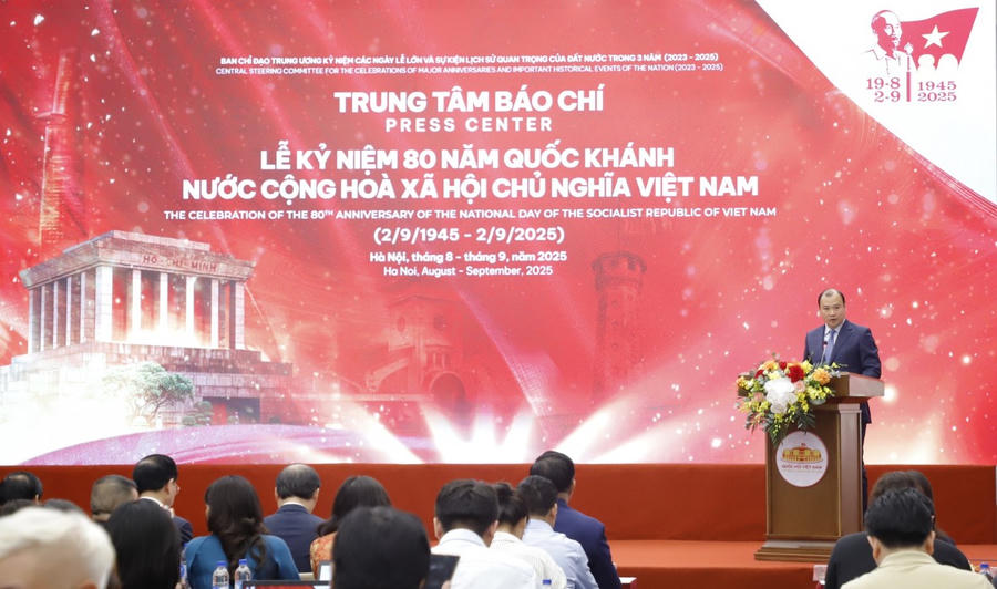 Thứ trưởng Thường trực Bộ VHTTDL Lê Hải Bình - Giám đốc Trung tâm Báo chí Lễ kỷ niệm 80 năm Quốc khánh phát biểu tại buổi lễ.