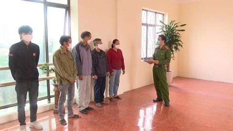 Các đối tượng tại cơ quan điều tra.