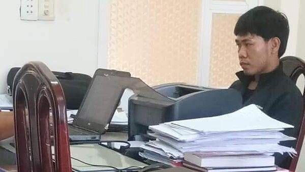 Đối tượng Ân ra đầu thú tại cơ quan cảnh sát Điều tra huyện Nhơn Trạch.