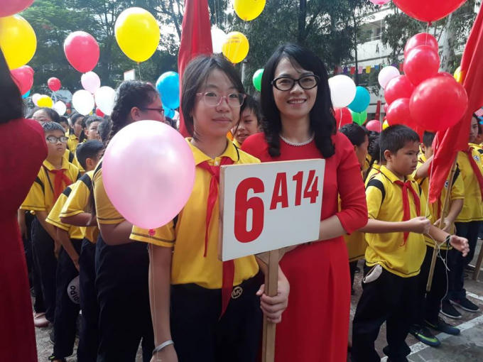 Tưng bừng chào đón các bạn học sinh lớp 6.