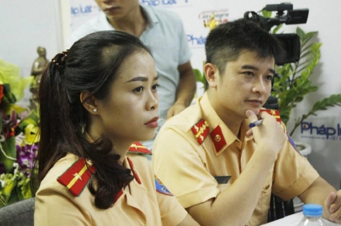 Đại úy Nguyễn Minh Đức - Đội CSGT số 1 - CA TP Hà Nội.