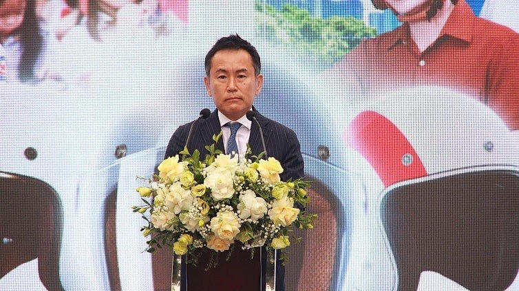 Ông Koji Sugita, Chủ tịch Hiệp hội Các nhà sản xuất xe máy Việt Nam (VAMM), Tổng giám đốc Honda Việt Nam.