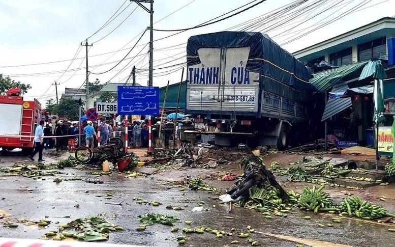 Vụ tai nạn giao thông đặc biệt nghiêm trọng tại Quảng Trị vào ngày 17/9/2025 vừa qua.