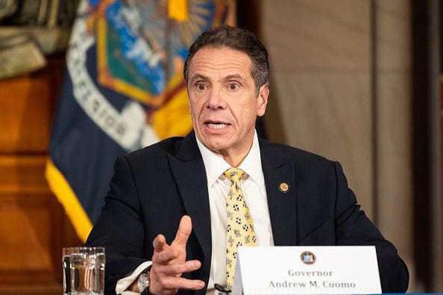 Thống đốc New York Andrew Cuomo (Ảnh: AFP)
