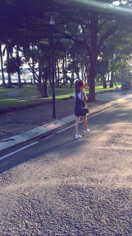 Những hình ảnh đẹp của mẹ con Elly Trần khiến cho mọi người không thể rời mắt.