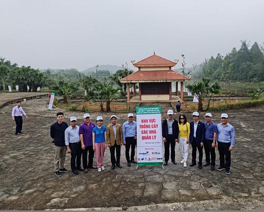Khu vực trồng cây của các nhà quản lý.