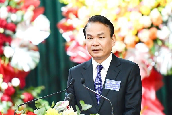 Ông Đặng Xuân Phong, Ủy viên Trung ương Đảng, Bí thư Tỉnh ủy, Trưởng Đoàn đại biểu Quốc hội tỉnh Ninh Bình, phát biểu tại đại hội.