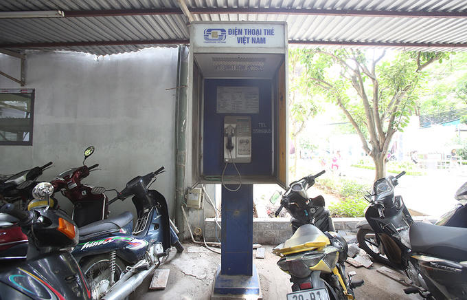 Hiện Hà Nội còn sót lại 5 bốt điện thoại công cộng tại một khu ký túc xá ở quận Thanh Xuân, tất cả đã ngừng hoạt động.