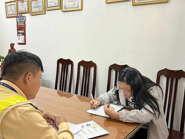 Tài xế làm việc với cơ quan chức năng