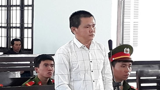 Bị cáo Dũng tại phiên tòa.