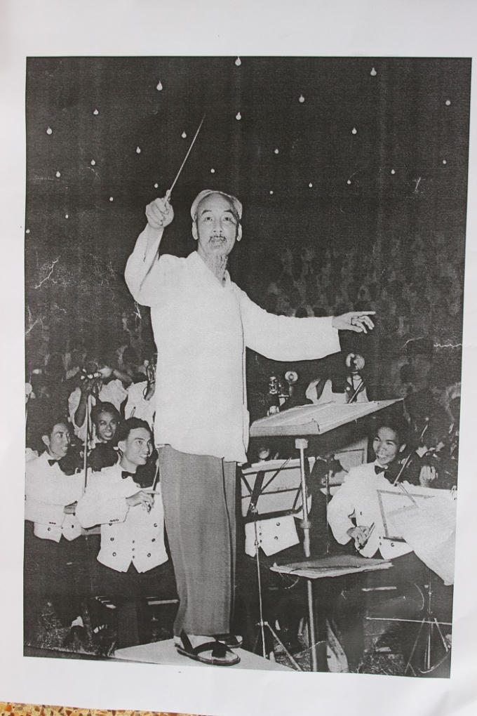 Đề thi bài luận của môn Năng khiếu báo chí chuyên ngành Ảnh báo chí trang 1 ngày 11/8.