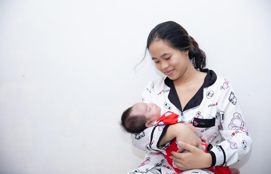 Việc phải đối mặt với nguy cơ nghèo đói vì sinh con cũng làm giảm mong muốn có con.