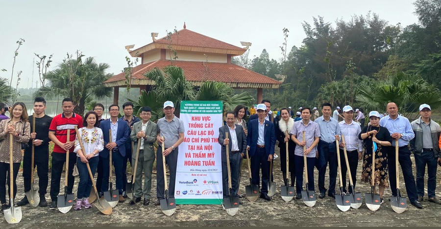 Câu lạc bộ Báo chí Phú Thọ tại Hà Nội .