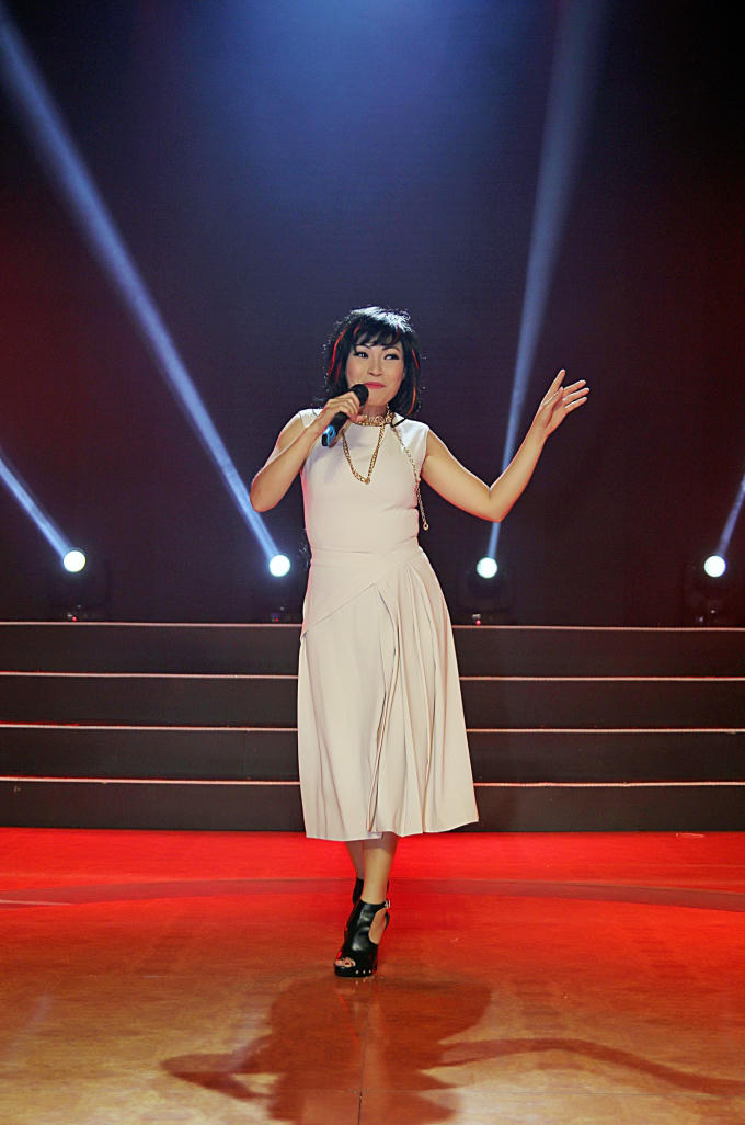 Lạ mắt với màn múa trên nền nhạc Trịnh của Khánh Thi và Vương Khang