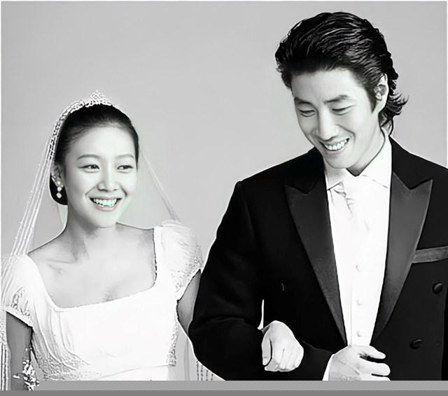 Yoon Tae-young và vợ, nữ diễn viên Im Yoo-jin. Ảnh: Koreatimes.