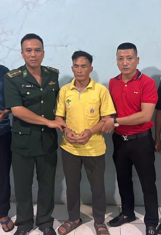 Đối tượng Giang Seo Hòa bị lực lượng chức năng bắt giữ - Ảnh Công an Nghệ An.
