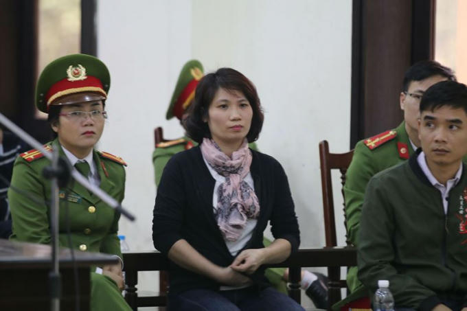 Bị cáo Đoàn Thị Thu Hà (Ảnh: Xuân Hồng)
