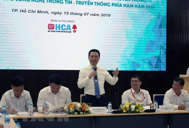 Việt Nam cần có mạng xã hội mới thay thế Facebook
