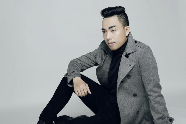 Nhạc sĩ Nguyễn Hồng Thuận cho rằng, ngày nay thu nhập của ca sĩ đã tăng rất cao nên thu nhập của nhạc sĩ cũng cần được trả xứng đáng với công sức bỏ ra.