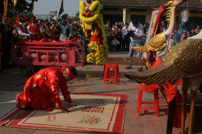 Một trong những nghi thức tế lễ tại lễ hội chém lợn năm nay.