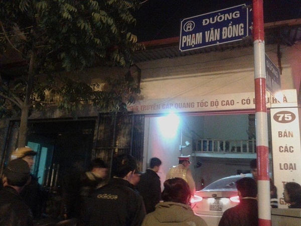 Vụ việc xảy ra trên đường Phạm Văn Đồng.