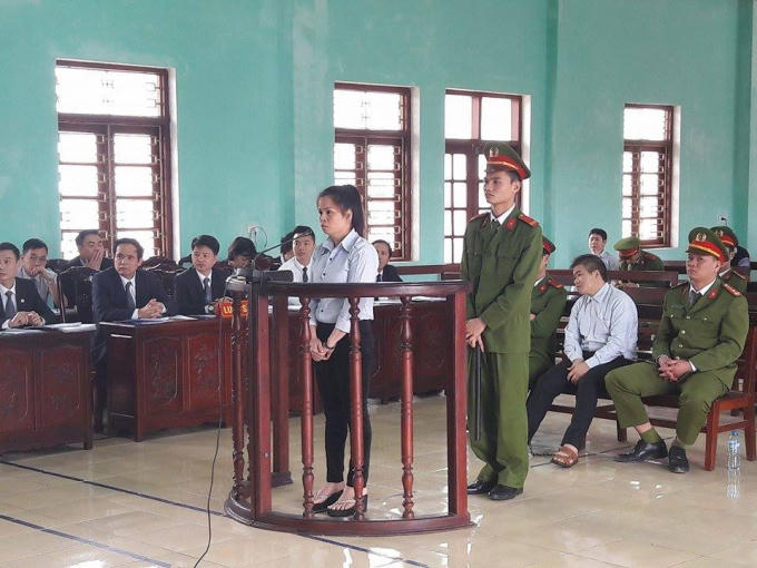 Lương Thị Thảo trước vành móng ngựa trong phiên xử phúc thẩm hôm nay.
