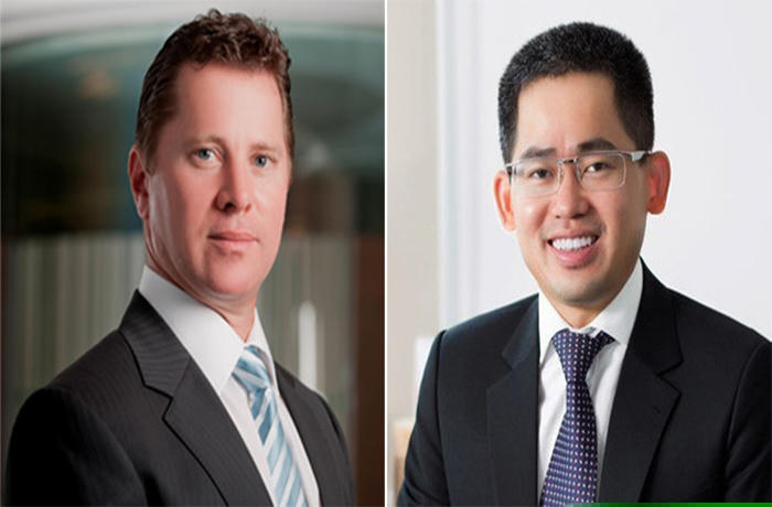 Ông Tim Evans, tân Tổng giám đốc Ngân hàng HSBC Việt Nam và ông Phạm Hồng Hải, người sẽ nhận nhiệm vụ mới tại HSBC Canada.