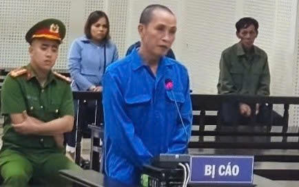 Bị cáo Đồng Xuân Điệp tại tòa.