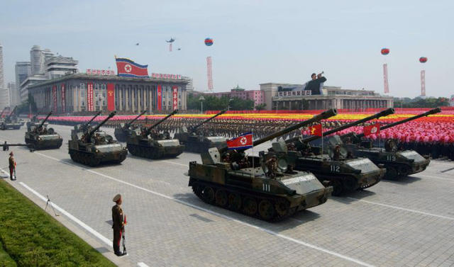 Lễ duyệt binh hồi tháng 4/2017 của Triều Tiên (Ảnh: AFP)