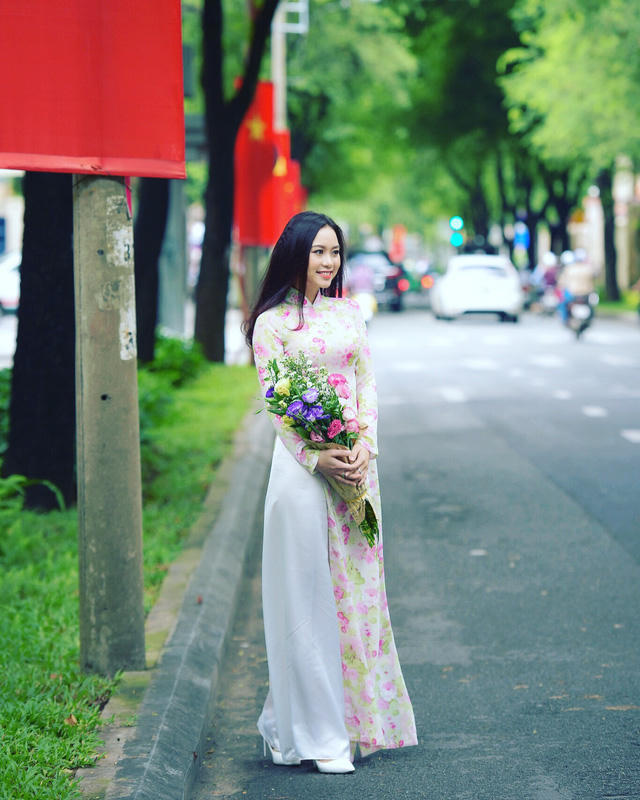 &Aacute; kh&ocirc;i Đại học Nội vụ xinh đẹp mang hương sắc thu v&agrave;o S&agrave;i th&agrave;nh