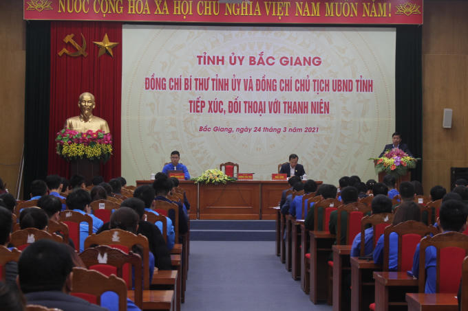 Toàn cảnh chương trình đối thoại