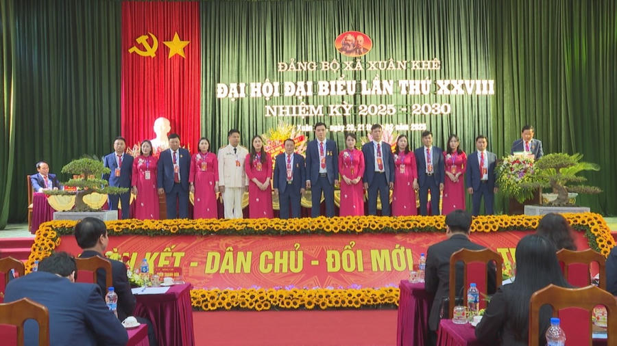 Đại hội đã bầu 15 đồng chí vào Ban Chấp hành Đảng bộ xã khoá XXVIII, nhiệm kỳ 2025-2030.