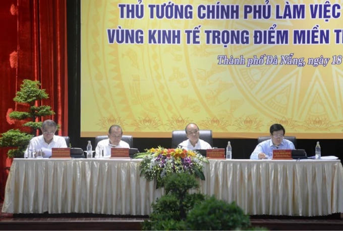 Hội nghị tập trung tháo gỡ khó khăn giải ngân vốn đầu tư công
