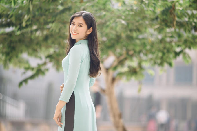 Diệp Anh đời thường là cô gái xinh đẹp.