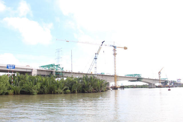 Nhiều gói thầu chưa thể tiếp cận vốn, cao tốc Bến Lức - Long Thành nguy cơ vỡ tiến độ