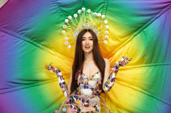 Đưa cả “gánh Lô tô” lên sân khấu, Đỗ Nhật Hà gây bất ngờ tại Miss International Queen 2019