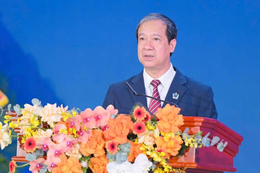 Bộ trưởng Bộ GDĐT Nguyễn Kim Sơn phát biểu tại buổi lễ. (Ảnh: moet.gov.vn)