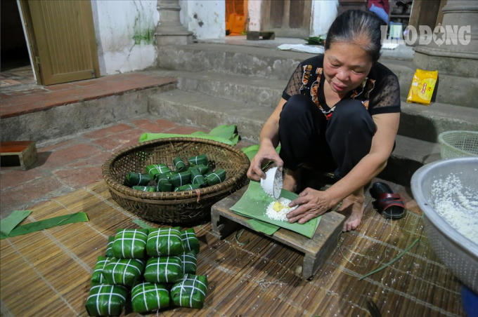 Những chiếc bánh gói gọn niềm tự hào của người con đất tổ.