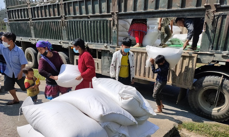 Xuất cấp gạo cho 3 tỉnh Lạng Sơn, Lai Châu, Điện Biên dịp giáp hạt đầu năm 2025. Ảnh: VGP