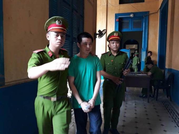 Bị cáo Toàn sau phiên xử. (Ảnh: báo Người lao động)