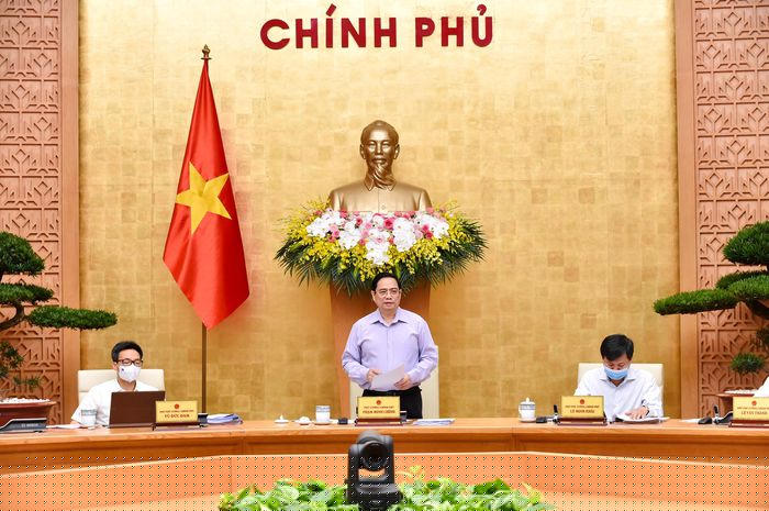 Thủ tướng Phạm Minh Chính phát biểu tại phiên họp Chính phủ chuyên đề về xây dựng pháp luật tháng 6/2021. Ảnh: VGP/Nhật Bắc