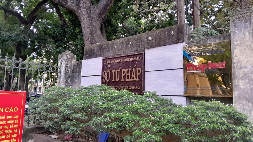 Thanh tra Sở Tư pháp Hà Nội vừa ban hành Quyết định xử phạt hành chính đối với Văn Phòng công chứng Lại Khánh với tổng số tiền hơn hơn 462 triệu đồng. Ảnh: Châu Anh.