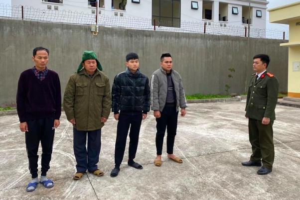 Các đối tượng bị bắt giữ.