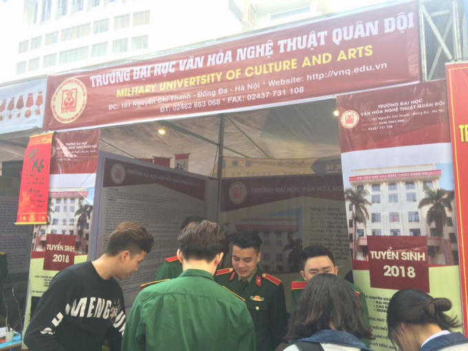 Gian hàng trường Đại học Văn hóa Nghệ thụt Quân đội trong ngày hội tuyển sinh 2018. (Ảnh sưu tầm)